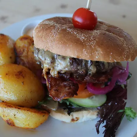 Vikingskipet * هامار