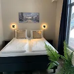 Vikingskipet Hostel *